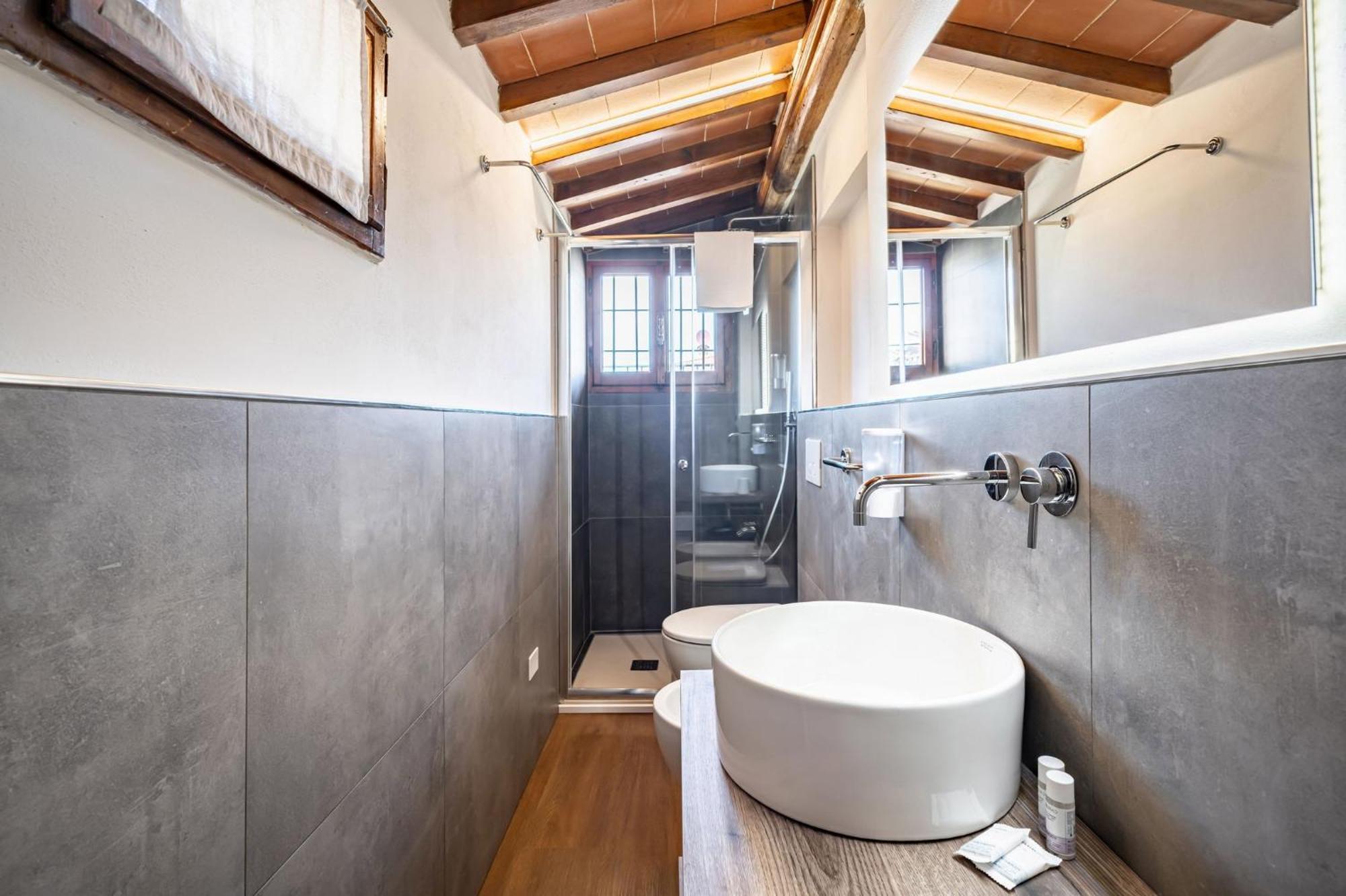 Pisana 236 Suites Firenze Bagian luar foto