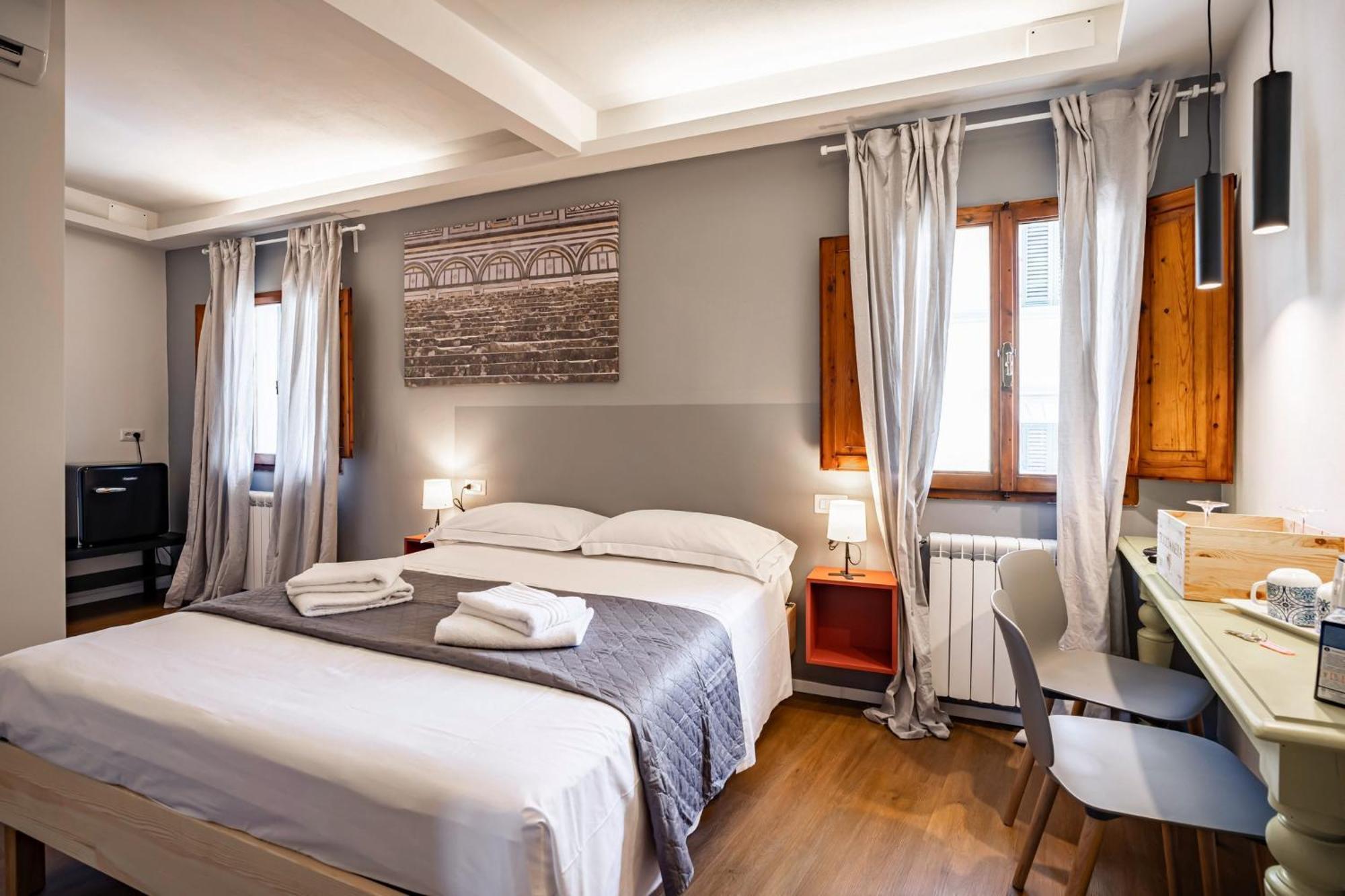 Pisana 236 Suites Firenze Bagian luar foto