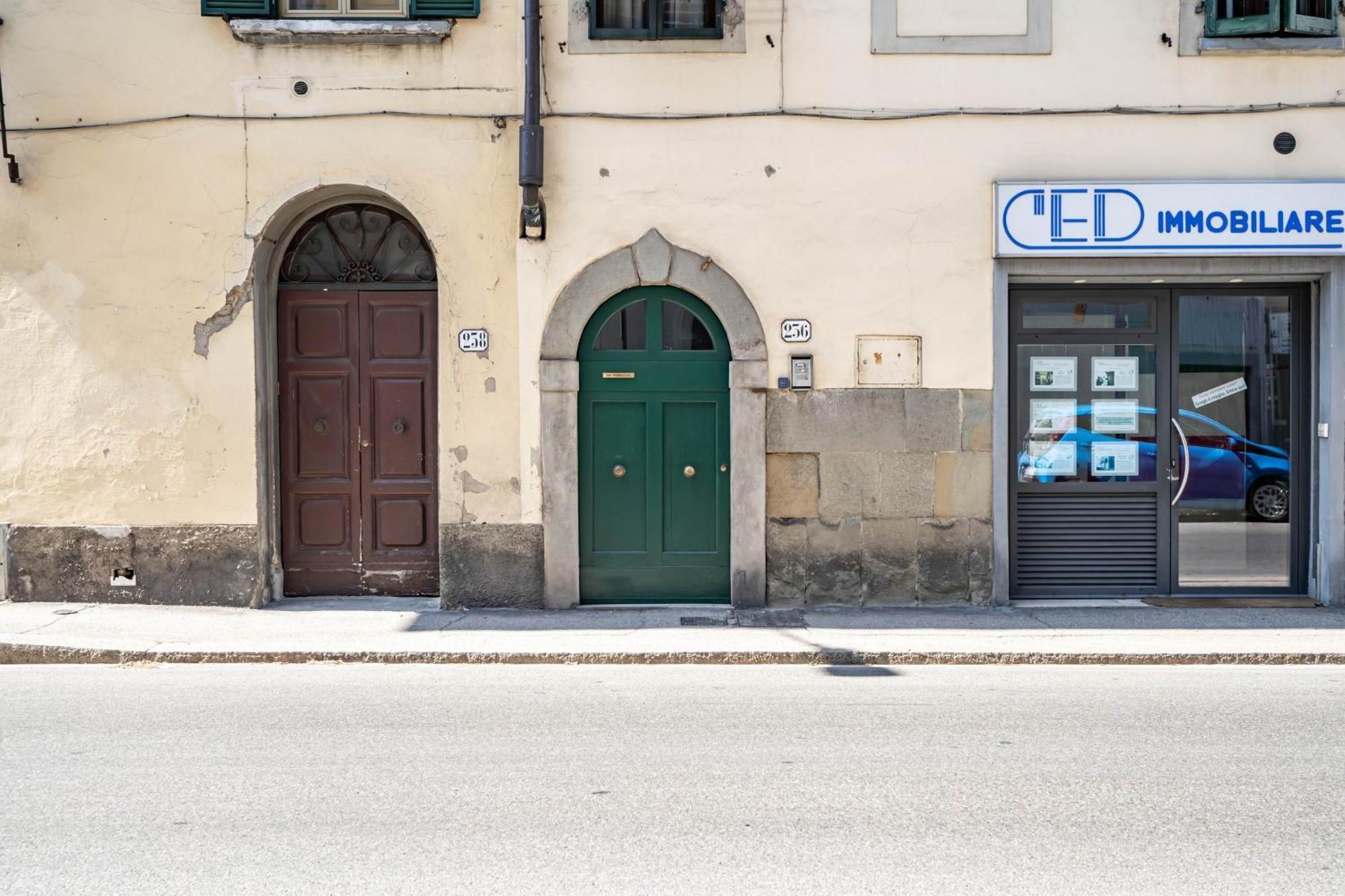 Pisana 236 Suites Firenze Bagian luar foto